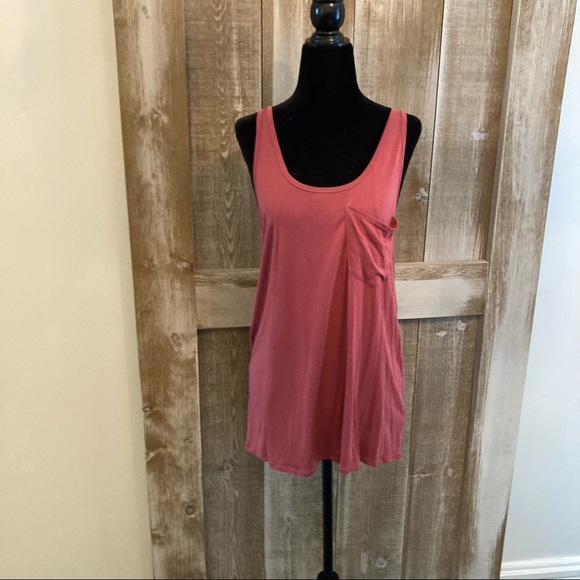 Babaton Tops - Aritzia Tank Top with Pocket, Size L
